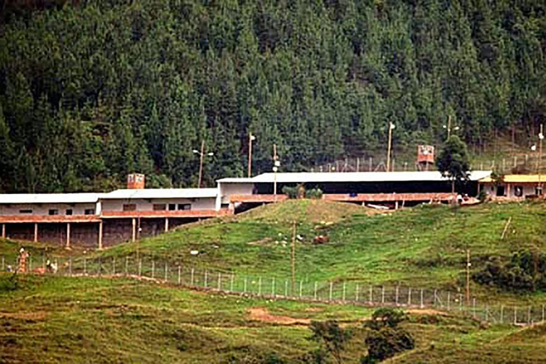 Medellín : visite découverte d&#039;Escobar Expérience complèteMedellín : Escobar Uncovered Tour Expérience complète