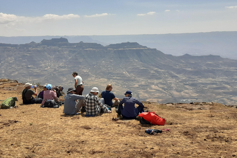 Visite d'une jounée des églises de Lalibela et visite d'une demi-journée de randonnée à Asheten