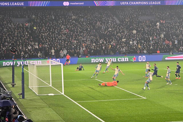Parigi: partita di calcio del Paris Saint-Germain al Parc des Princes