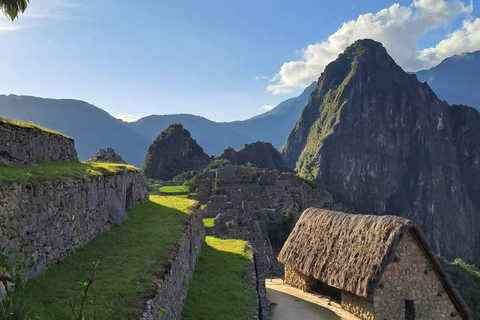 From Cusco: Excursion to Machu Picchu with entrance tickets