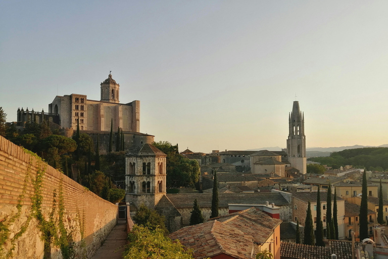 Tour Connect Girona – Twój osobisty przewodnik i audio w Twoim językuTour Connect Girona – osobisty przewodnik i audio w Twoim języku