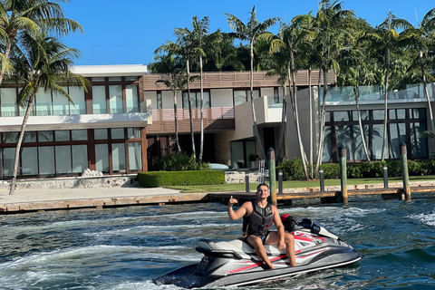 Miami: Biscayne Bay Jet Ski Rental Miami: Biscayne Bay Jet Ski Rental with Instructor