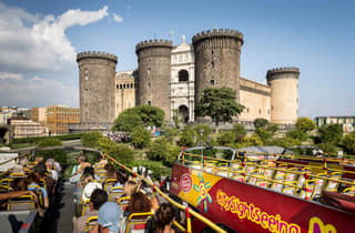 Neapel: 24-stündige Hop-On-/Hop-Off-Sightseeing-Tour