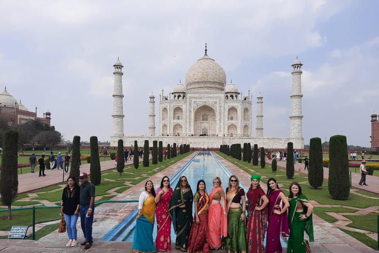 Lyxtur med tåg från Delhi till Agra