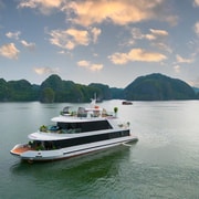 Cat Ba Island: Lan Ha Bay Full-Day with Luxury Cruise