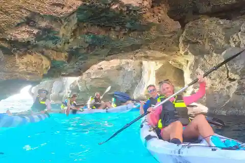 KAYAKVERMIETUNG 2+1 IN FORMENTERA