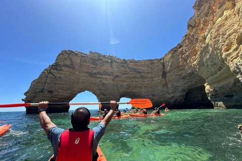 Da Lisbona all&#039;Algarve a Lisbona - Tour privato dedicato di un giorno