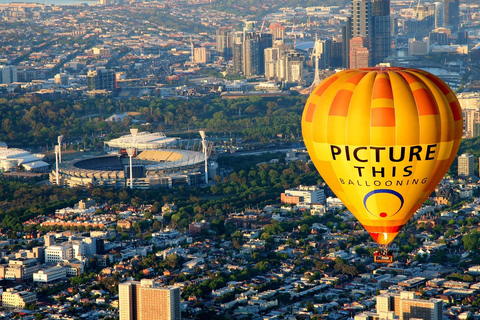 Melbourne: Luftballongupplevelse vid soluppgången med frukostUpplevelse i luftballong med mötesplats