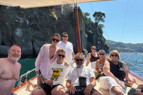 Sorrento Coast Cruise with Swimming and Limoncello Tasting May