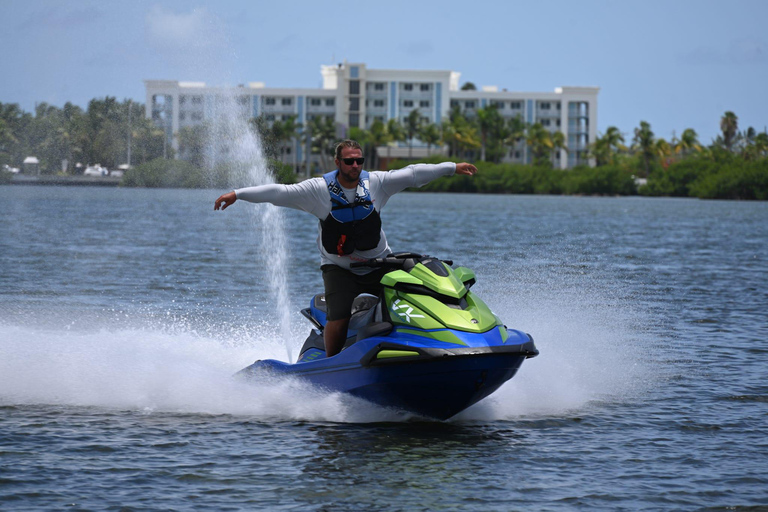 Six Fins Key West: 2-Hour Guided Jet Ski Tour with Photos