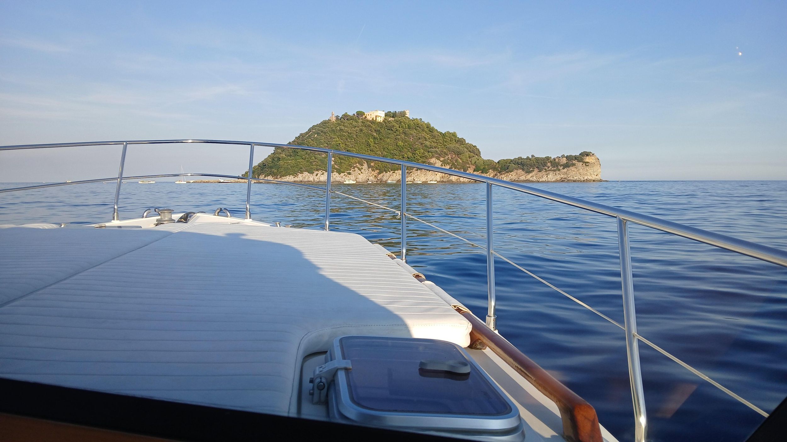 Alassio: Fantastische private Tour durch den Golf mit der Yacht für bis zu 6 Personen