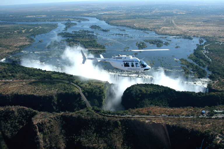 Wodospady Wiktorii: Lot helikopterem