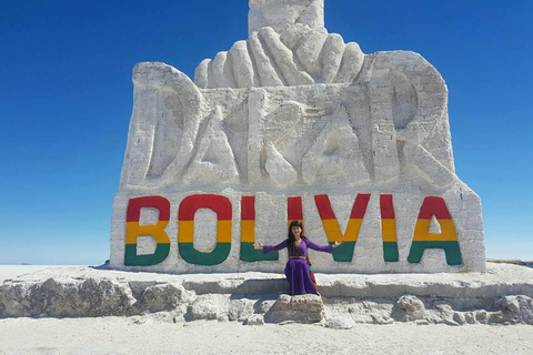 San Pedro de Atacama: 3-Day Uyuni Tour, Small Group, Full Board