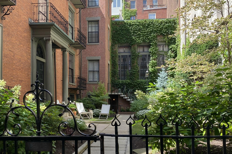 Old Boston: Beacon Hill &amp; Back Bay Walking Tour in French