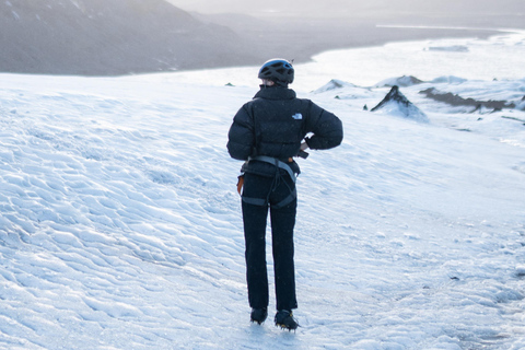 ريكيافيك: الساحل الجنوبي ورحلة المشي لمسافات طويلة عبر نهر سولهايماجوكول الجليدي