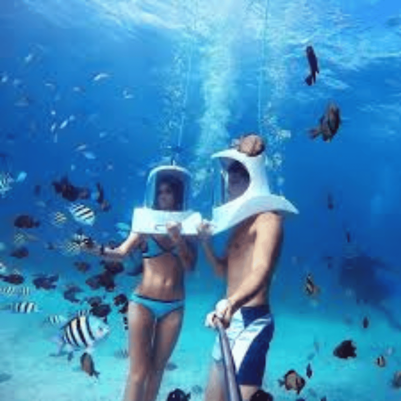 Boracay: Inselhopping mit Mittagsbuffet und Helmspringen