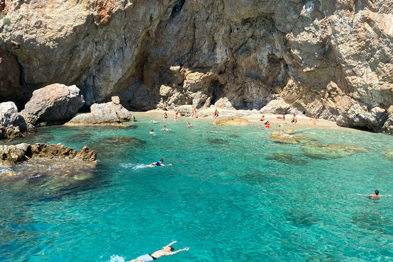 Alanya Pirate Boat – No Music, Free Soft Drinks VIP Alanya Relax Boat Tour: Lunch and Soft Drinks Included
