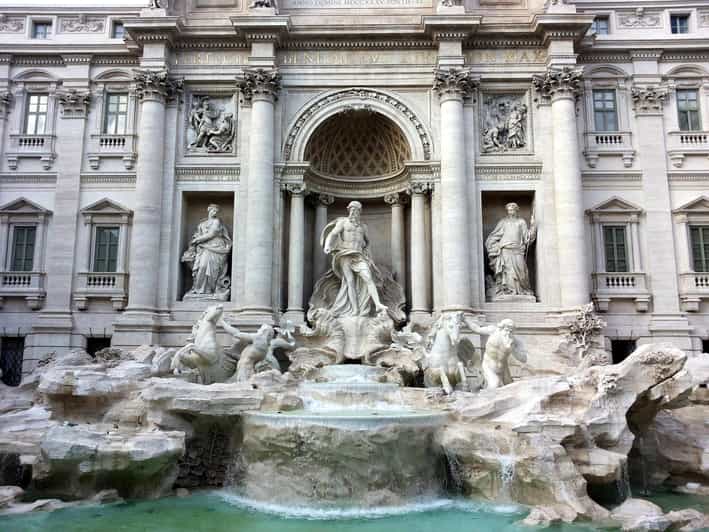 Rome: Trevi Fountain Underground & Galleria Sciarra Tour
