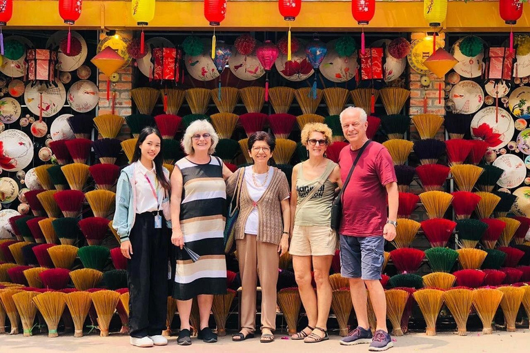 Discover Hue: Perfume River, Imperial Citadel, Royal Tombs Group Tour