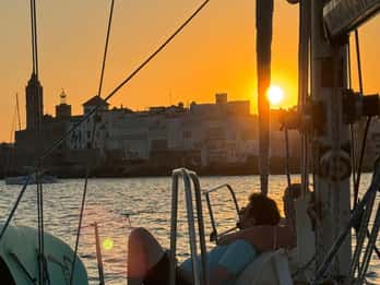 Sitges: Sailing & Sunset In Sitges Cava Included