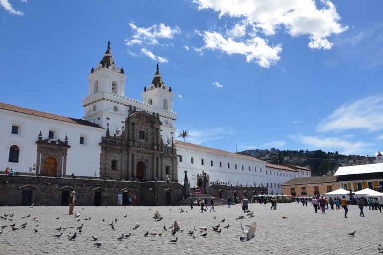 Ontdek de hartslag van Quito en sta op de evenaar van de wereldOntdek Quito's hartslag en sta op de evenaar van de wereld