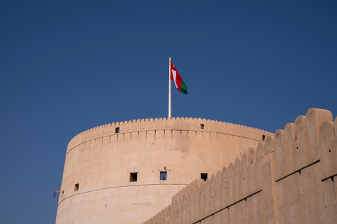 Dagvullende tour naar Nizwa Souq, Kasteel &amp; Fort, Barakat Al Mouz