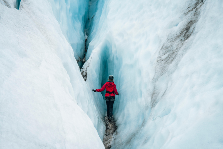 Skaftafell: Ice Maze & Glacier Crevasse Tour