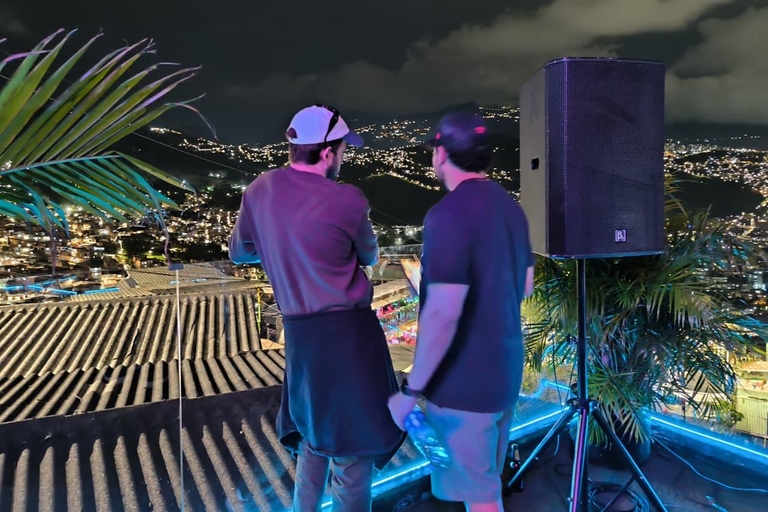 Comuna 13 Full Experience | Subway, Metrocable, Street Art and Culture. Comuna 13 Full Experience | Metro, Metrocable, Street Art and Culture.