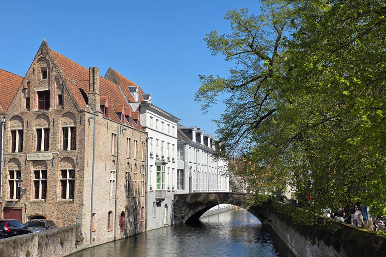 Bruges by bike with family and friends!
