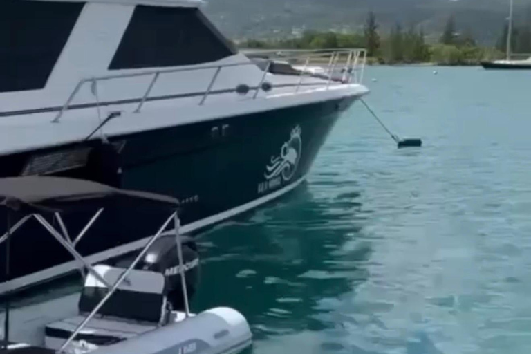 Montego Bay: Premium Private Yacht Experience & Snorkelling