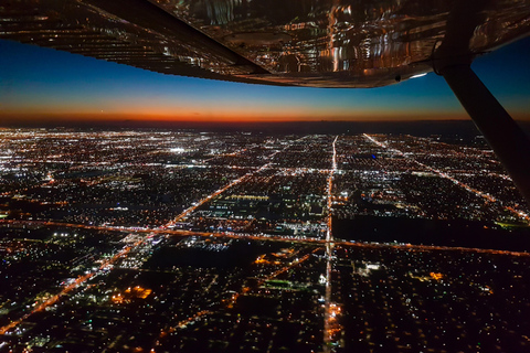 Miami Beach: Night Lights Private Air Tour - Kostenloser ChampagnerMiami Beach: Private Nachttour im Flugzeug - Champagner gratis