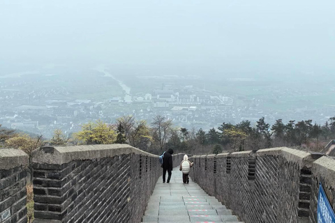 Shanghai: Yixing Little Great Wall Hike with Temple Visit private tour option