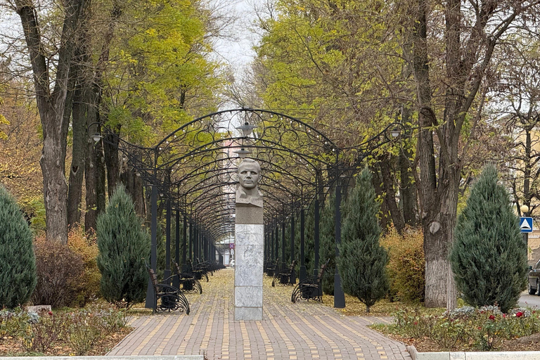 Tiraspol: Guided City Tour with Hidden Gems