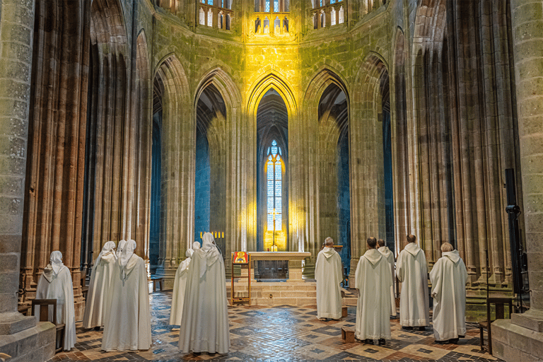 Paris: Giverny, Auvers-sur-Oise & Mont-Saint-Michel Day trip
