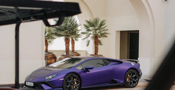 Muscat:Private Lamborghini Luxury City Tour with Local Guide