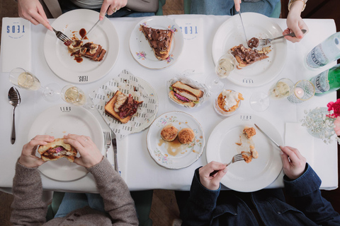 Amsterdam: High-end Brunch Canal Cruise
