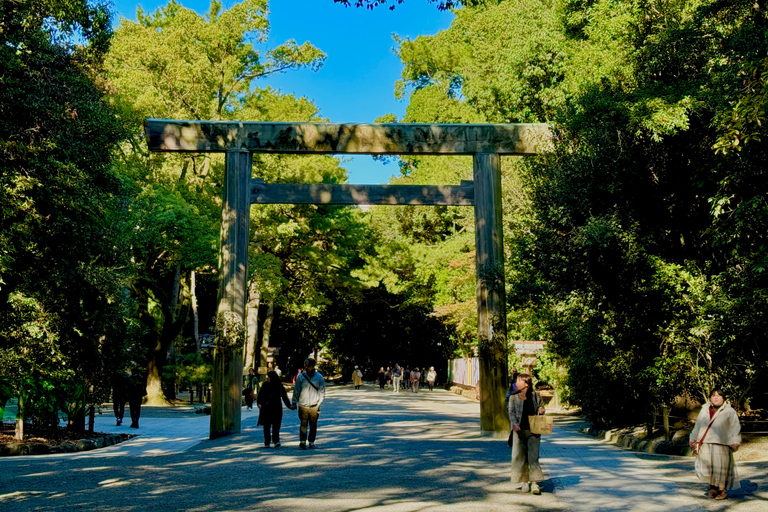 Nagoya: Wycieczka z przewodnikiem po świątyni Atsuta i muzeum mieczy