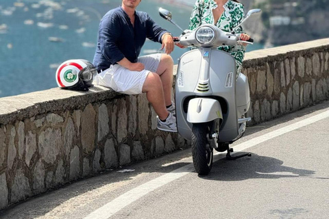 Sorrento Coast: Discover Hidden Gems by Vespa with a Buddy