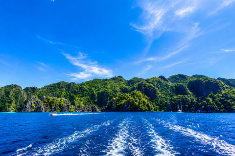 Coron: WWII Shipwrecks & Pass Island Snorkeling Tour