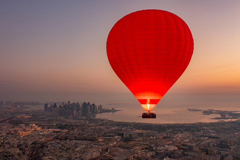 Qatar: Hot Air Balloon 4 people VIP Private Rides above Doha