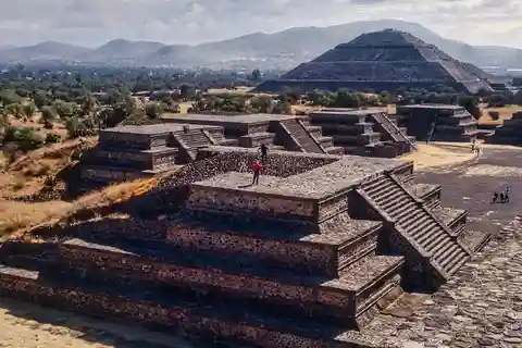 CDMX: half-day tour of Teotihuacán