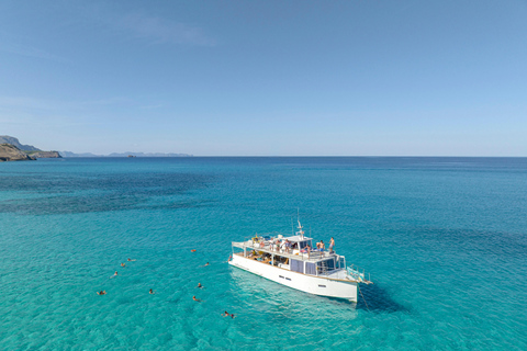 Cala Ratjada : Excursions en bateau l&#039;après-midi avec boissons et collations