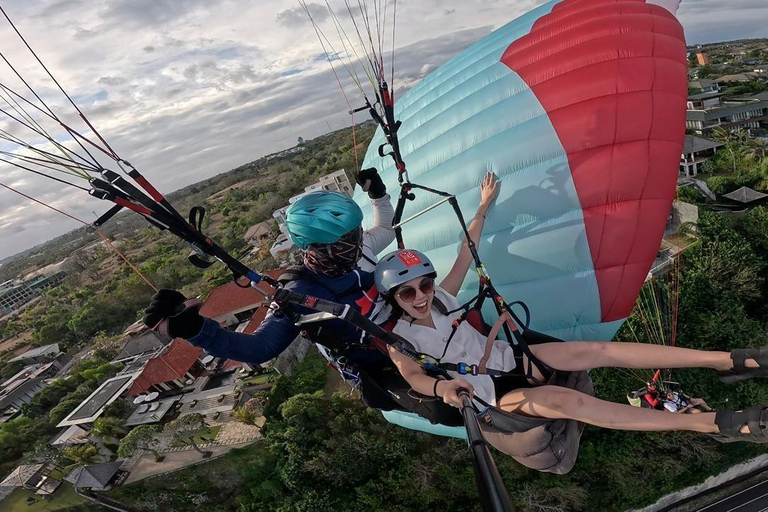 Bali Paragliding:Flight at Pandawa Beach & Tanah Barak Cliff