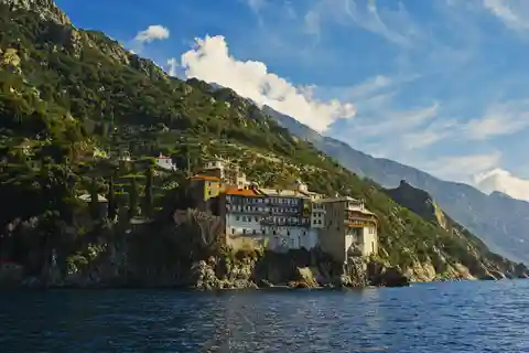 From Thessaloniki: Mount Athos Full Day Cruise