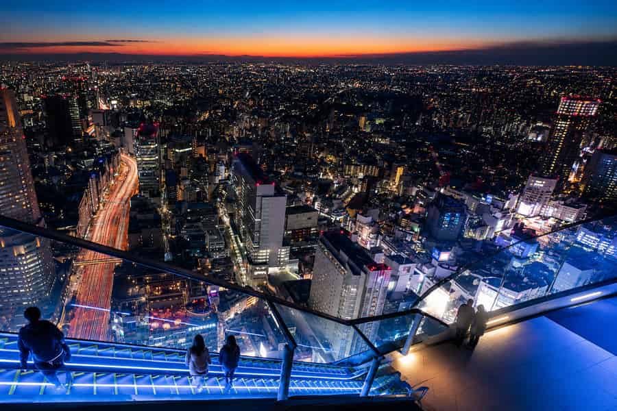 Tokio: Eintritt zum Shibuya Sky bei Sonnenuntergang & Rundgang am Abend. Foto: GetYourGuide Tokio: Eintritt zum Shibuya Sky bei Sonnenuntergang & Rundgang am Abend. Foto: GetYourGuide