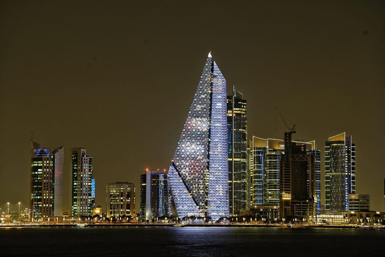 Doha : Visite nocturne privée de la ville avec Souq Waqif et Corniche