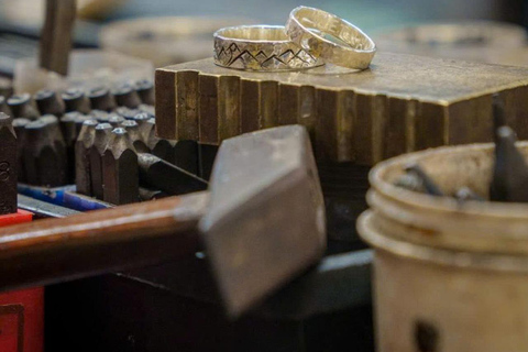 Hoi An: Silver Ring Crafting Workshop with an Artisan