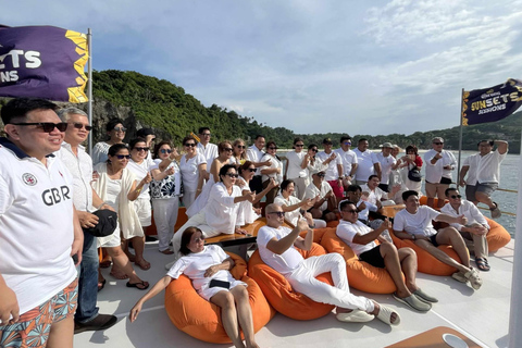 Epicka impreza na jachcie Boracay od SundancerEpicka impreza na jachcie w Boracay z Sundancer