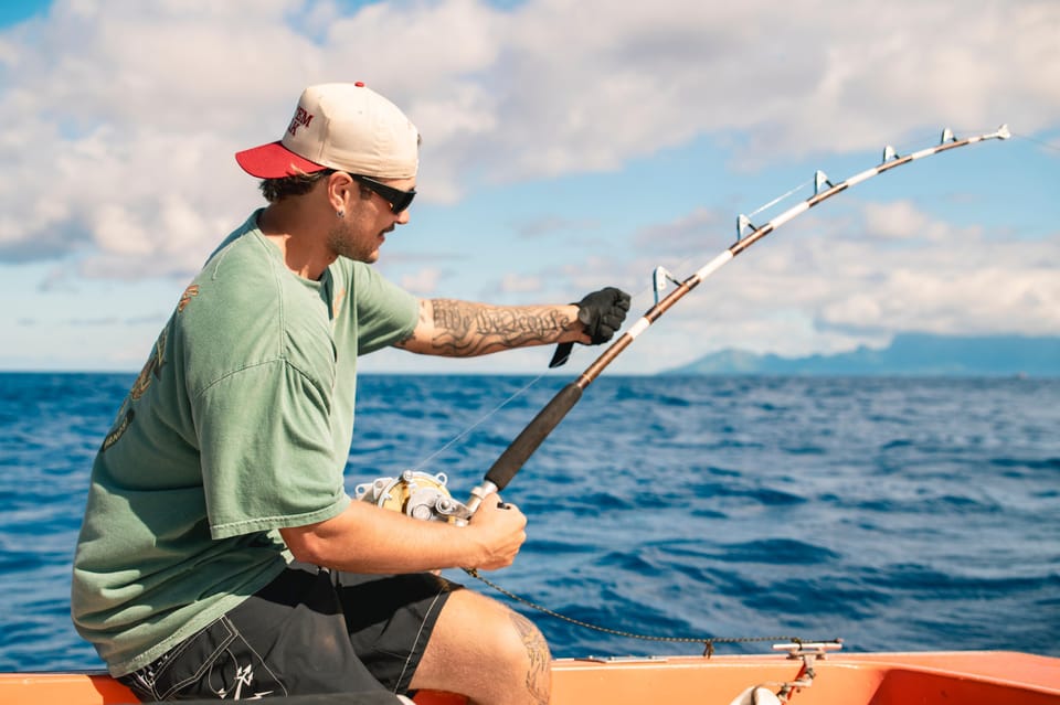 Tahiti : sortie de pêche au gros en bateau traditionnel