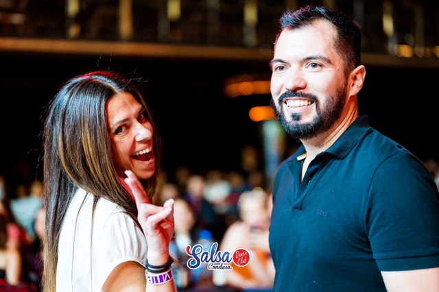 Mexico City: Salsa or Bachata Dance Class